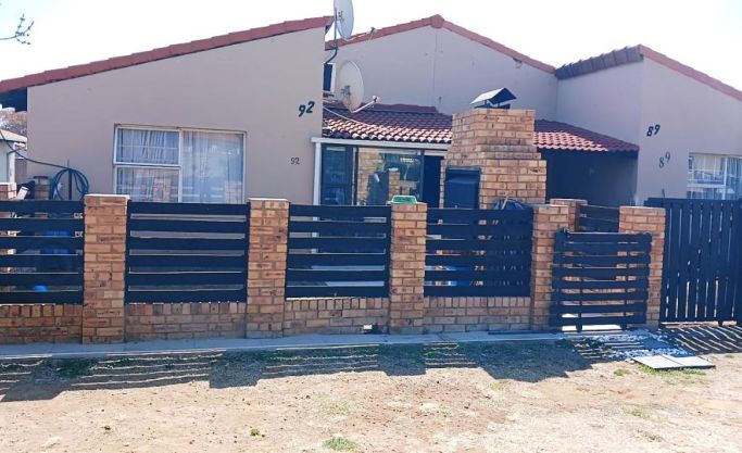 2-Bedroom Townhouse for Sale in Elspark, Germiston