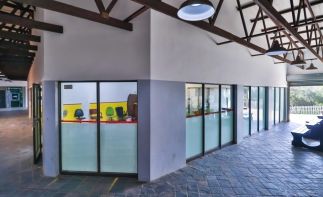 Well-positioned Shopping Centre For Sale in the Western Cape on the Garden Route