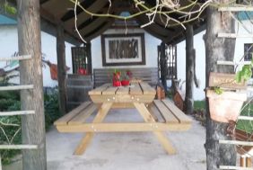 Jams, Joy and home bakes, the perfect pit stop farm stall on the Garden Route off the N2