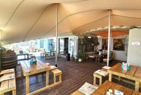 Property in popular coastal town with restaurant &amp; pub