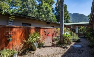 Live Your Dream & Own the Adventure: The Ultimate Lifestyle Investment in Storms River!