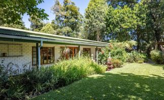 Live Your Dream & Own the Adventure: The Ultimate Lifestyle Investment in Storms River!