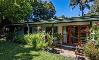 Live Your Dream & Own the Adventure: The Ultimate Lifestyle Investment in Storms River!