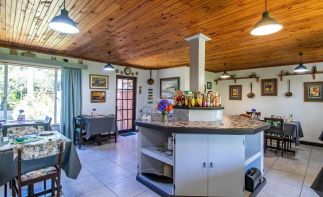 Live Your Dream & Own the Adventure: The Ultimate Lifestyle Investment in Storms River!