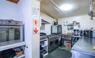 Live Your Dream & Own the Adventure: The Ultimate Lifestyle Investment in Storms River!