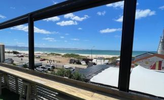 Game, Set, Match: Premium Coastal Padel Club Opportunity!