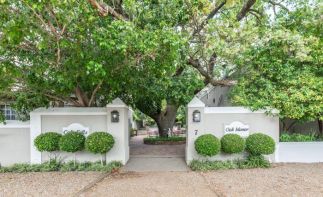 For Sale - The Iconic Café Felix Restaurant and Old Oak Manor Guest House - Riebeek - Kasteel