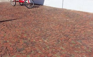 Own a High-Growth Ola & Magnum factory outlet in Centurion for sale