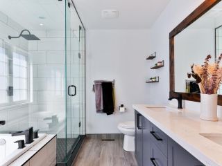 Custom-Made and Standard Shower Enclosures