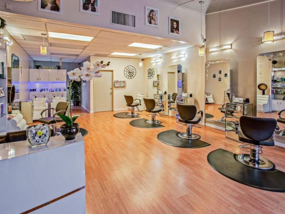 For sale Award winning hair salon in Centurion with large client base