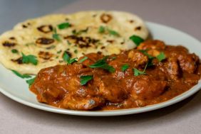 36801_39710_curry_and_naan_image.jpg