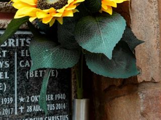 Tombstone manufacturing and showrooms 