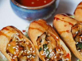 Franchise restaurant Thai fine food in a busy Garden Route mall. Prime Position in restaurant area.