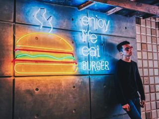 Trendy Fast-Food eatery SW suburb of Durban manager run