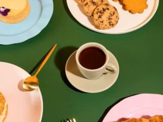 A cosy community cafe tucked into an established position in Sea Point. 