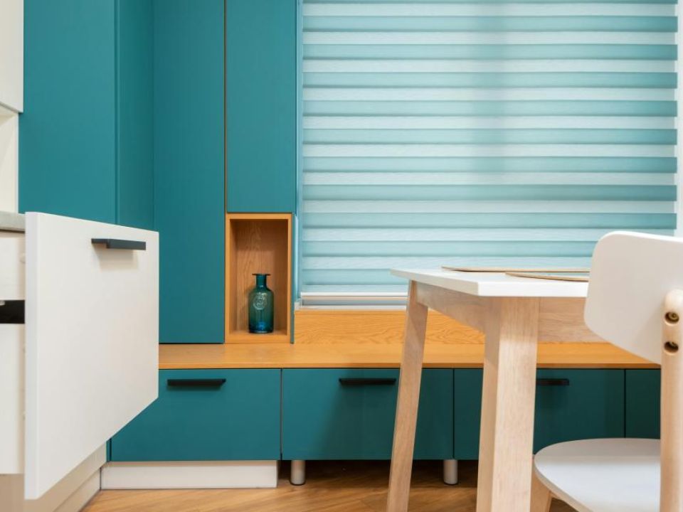 Building Industry - Aluminium Doors and Windows