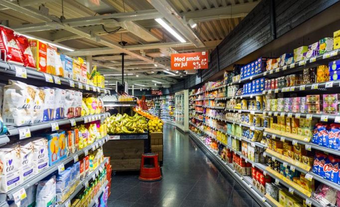 Large Franchise Supermarket and liquor store