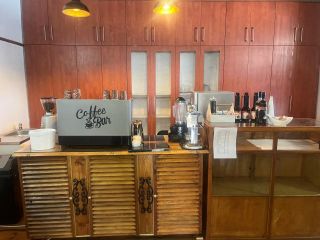 Established Deli with Strong Growth Potential