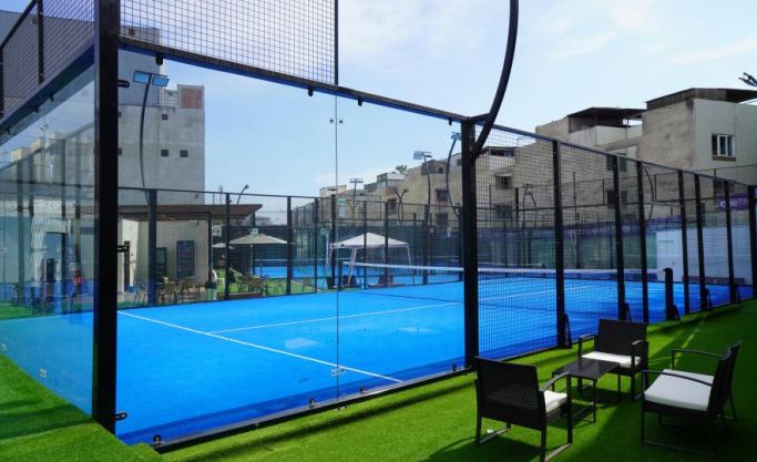 Padel business with 4 double courts