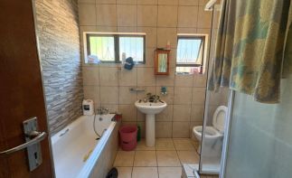 Rare Triple-Income Opportunity (Port Edward) — Main House, Apartment & Flatlet For Sale