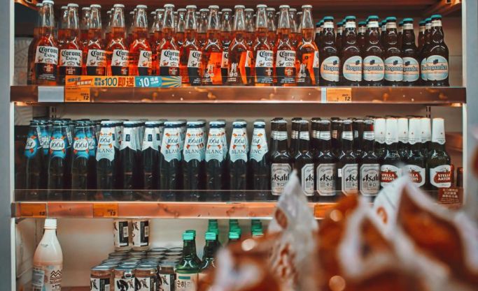 Established franchised supermarket plus bottle store