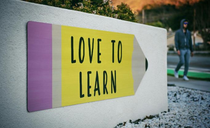 Private school in the Northwest province with boarding facilities including property