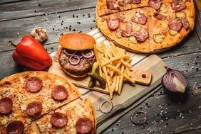 Excellent Location. Pizza &amp; Burger Fast Food. Overberg Coastal Town. Lifestyle Business.
