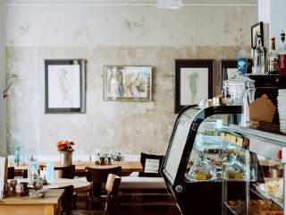 Successful Coffee Shop in a High-Demand Commercial Location