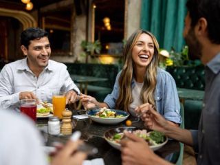 Profitable restaurant seating over 120 in a large beachfront mall with onsite and off Liquor License