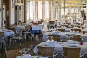 Profitable restaurant in Port Elizabeth beach front mall tourist area, seating over 120 diners.
