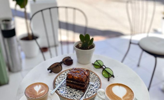 Popular Franchise Coffee shop, bakery and restaurant Ready For Growth
